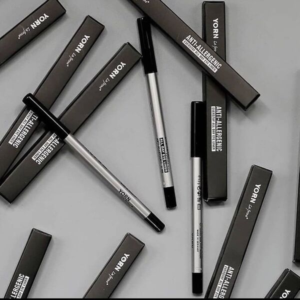 مداد چشم جامد 24 ساعته طبیعی آنتی آلرژی یورن