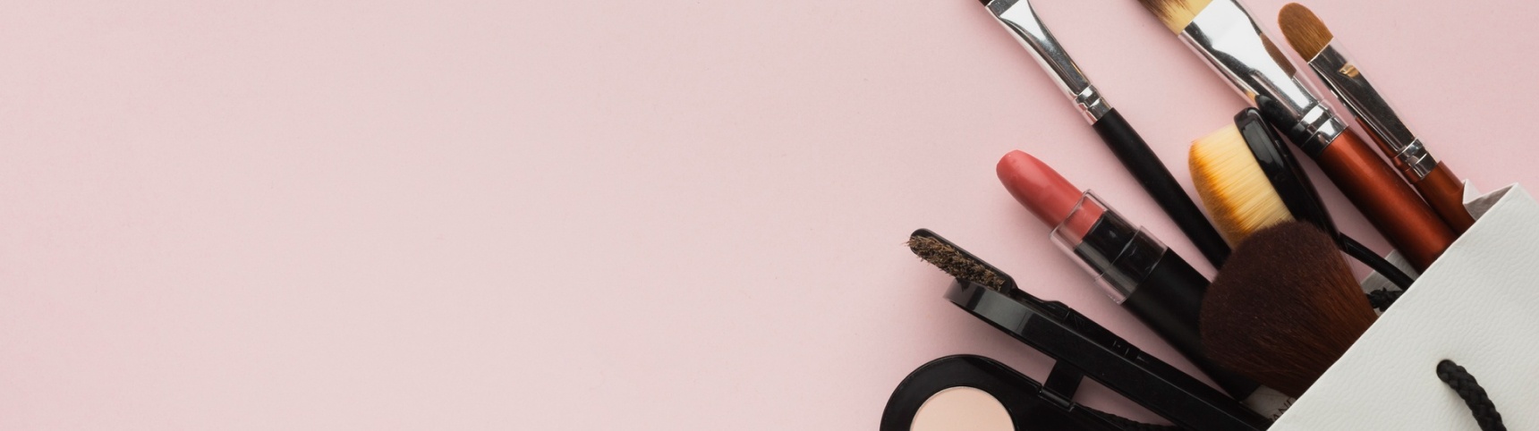 دسته: لوازم آرایشی - زیبایی و آرایش مو - رنگ مو و ملزومات